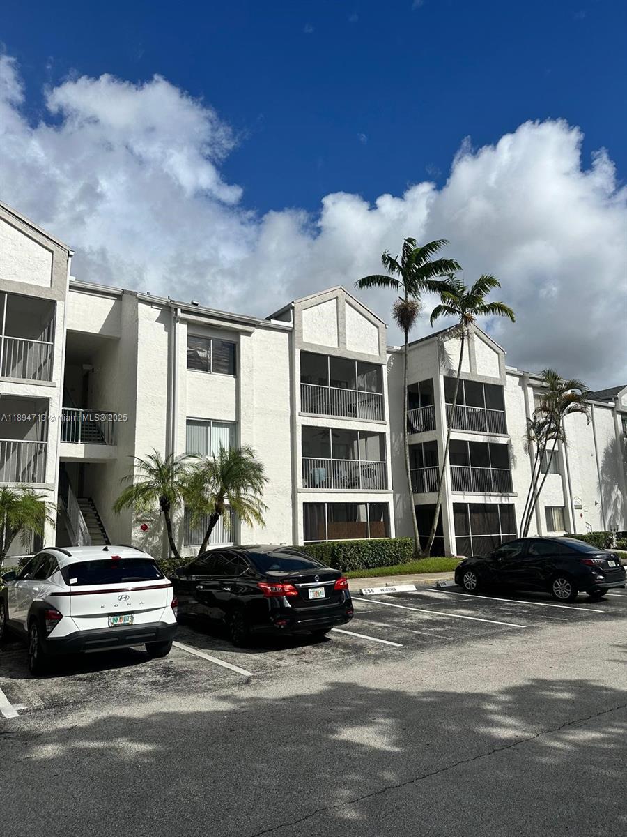 5760 Rock Is Rd #323