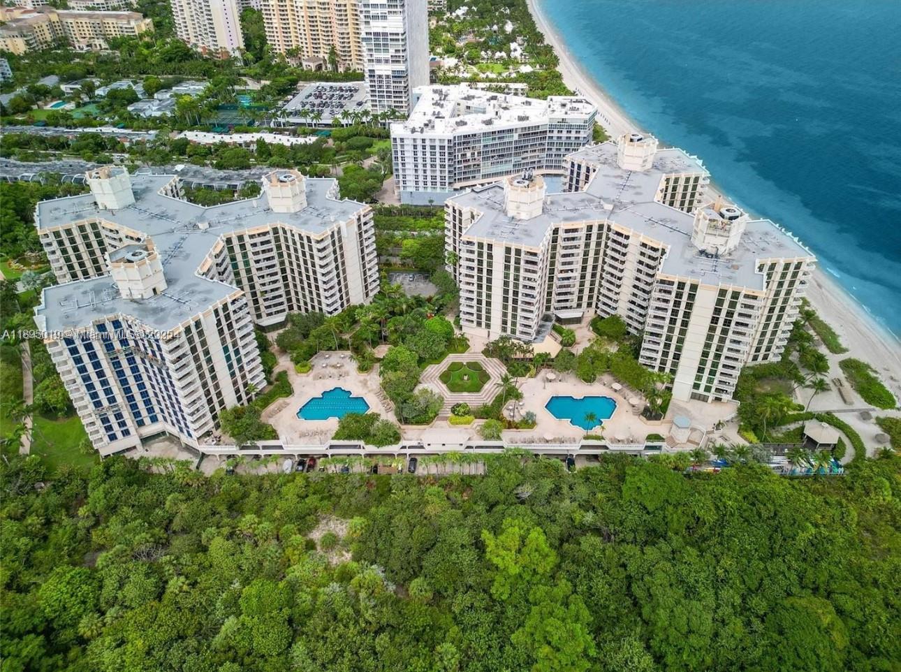 image Towers Of Key Biscayne13