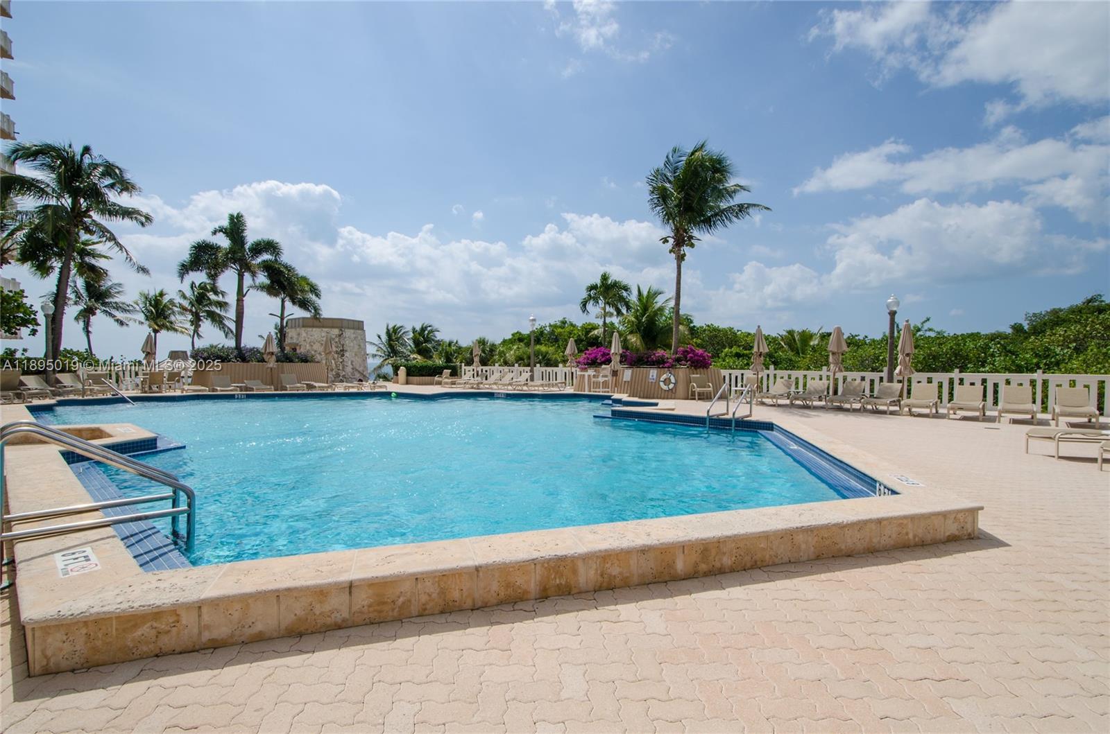 image Towers Of Key Biscayne17