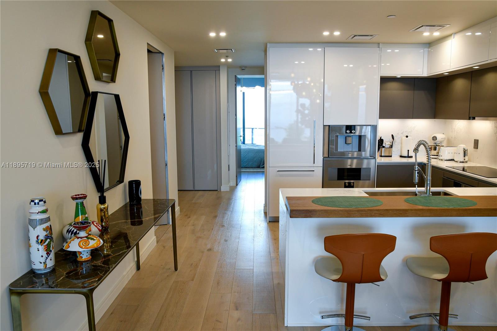 15701 Collins Ave #4403 Sunny Isles Beach, FL 33160