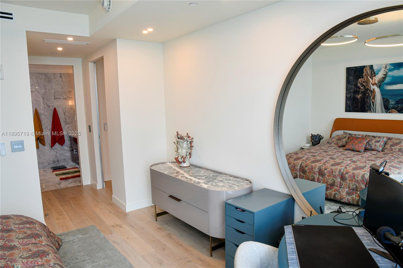 15701 Collins Ave #4403 Sunny Isles Beach, FL 33160