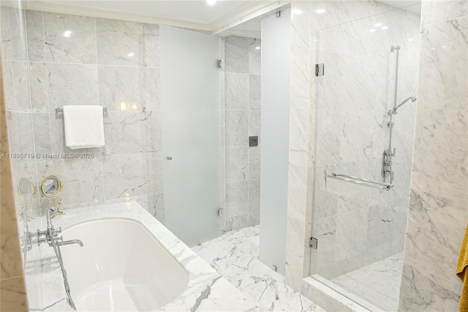 15701 Collins Ave #4403 Sunny Isles Beach, FL 33160