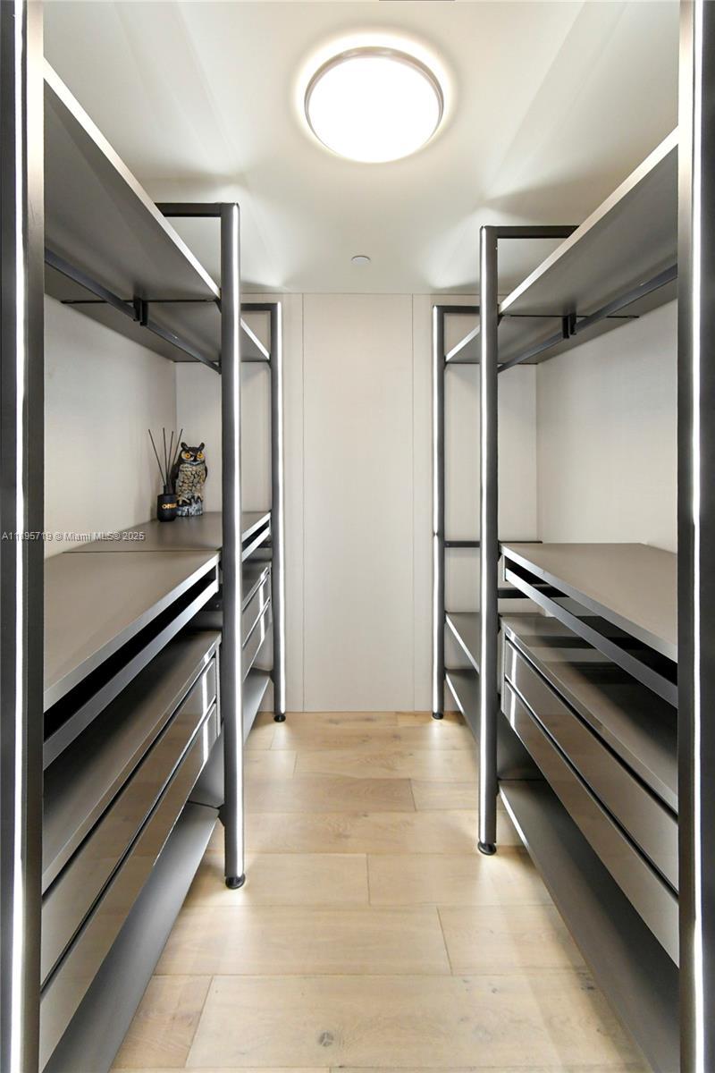 15701 Collins Ave #4403 Sunny Isles Beach, FL 33160