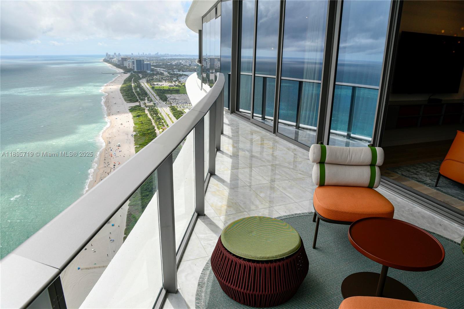 15701 Collins Ave #4403 Sunny Isles Beach, FL 33160