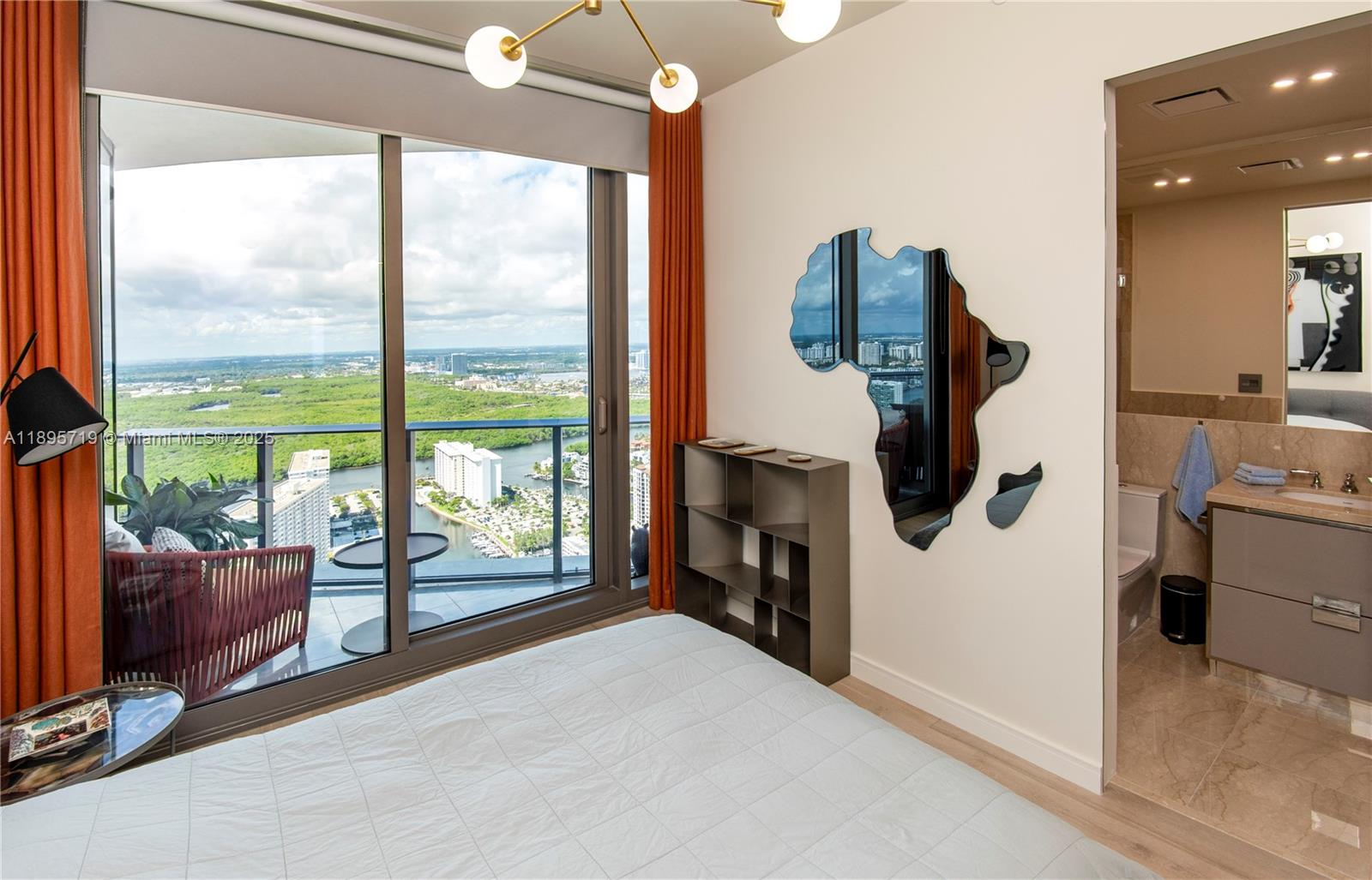 15701 Collins Ave #4403 Sunny Isles Beach, FL 33160