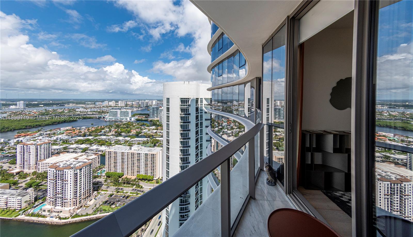 15701 Collins Ave #4403 Sunny Isles Beach, FL 33160