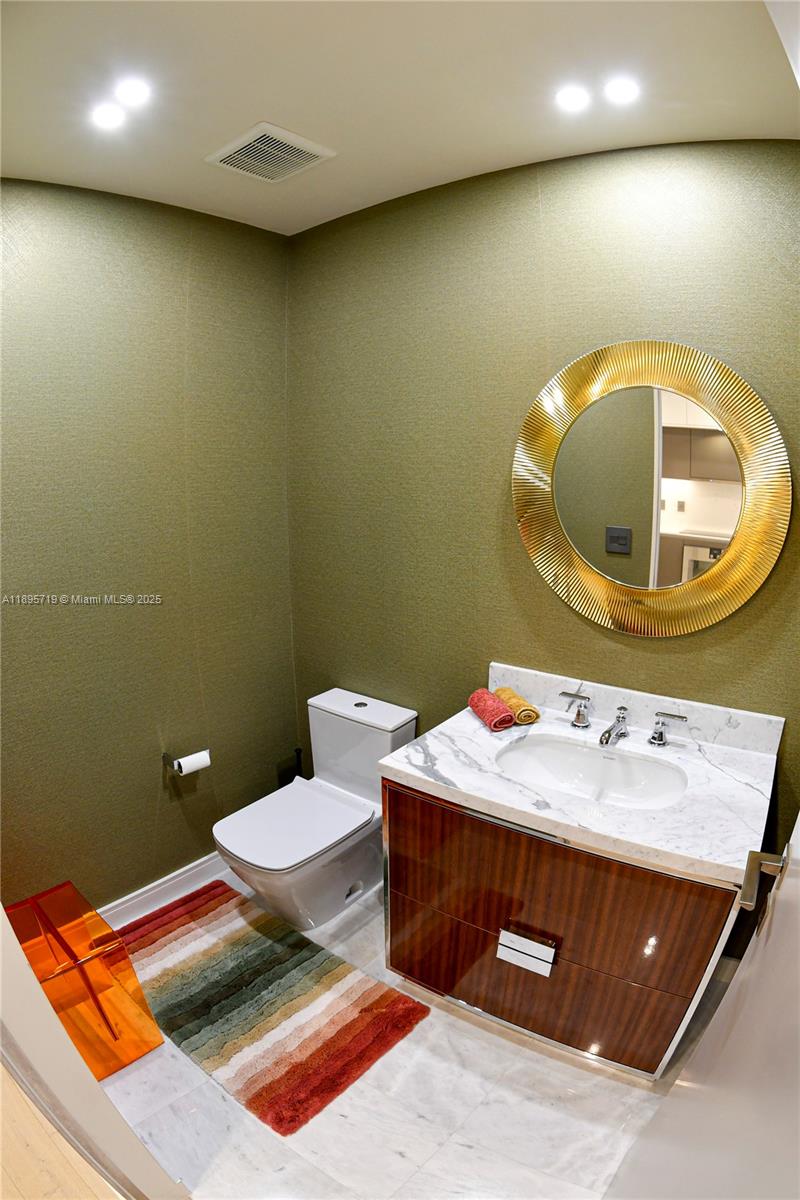 15701 Collins Ave #4403 Sunny Isles Beach, FL 33160