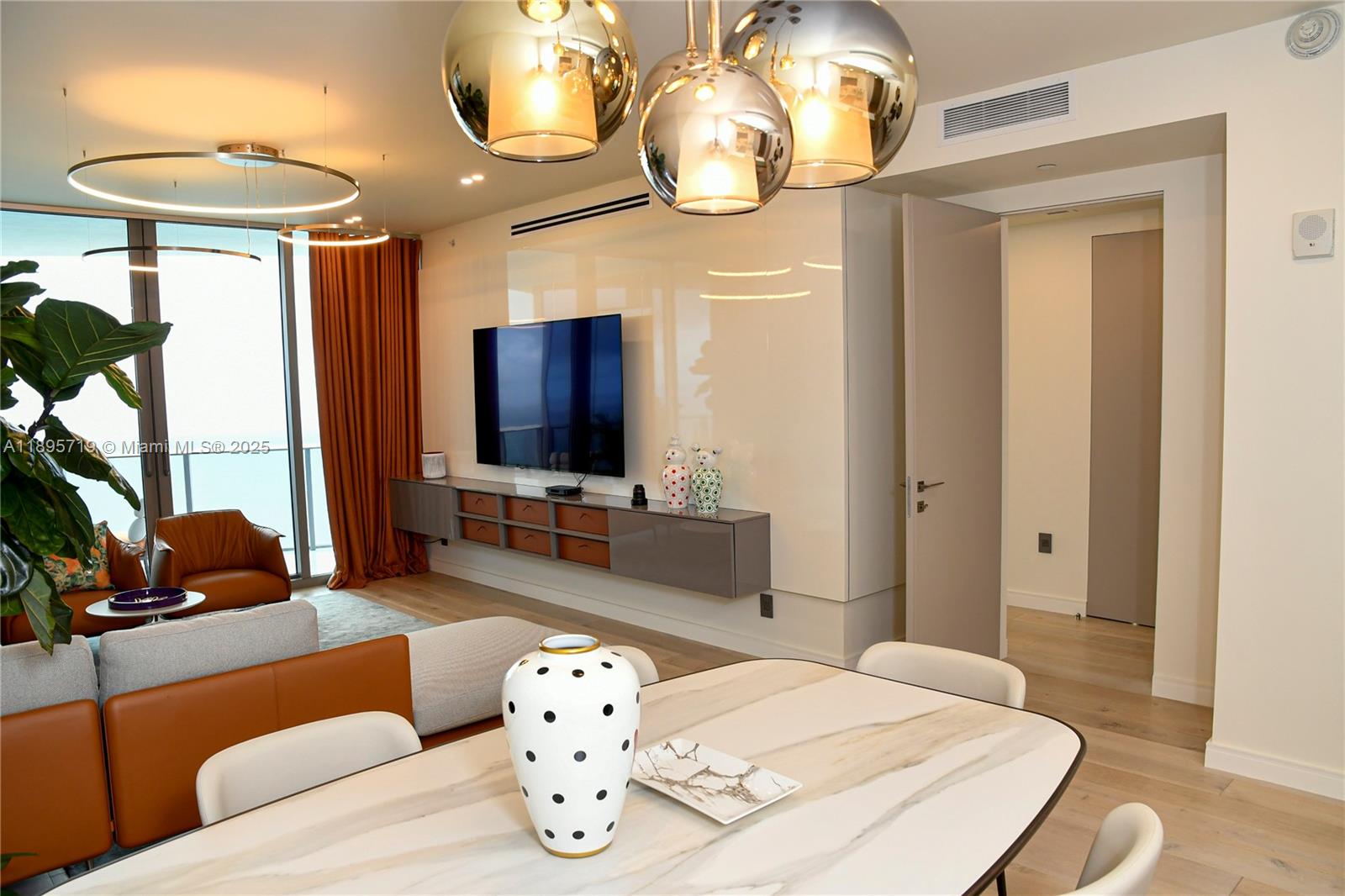 15701 Collins Ave #4403 Sunny Isles Beach, FL 33160