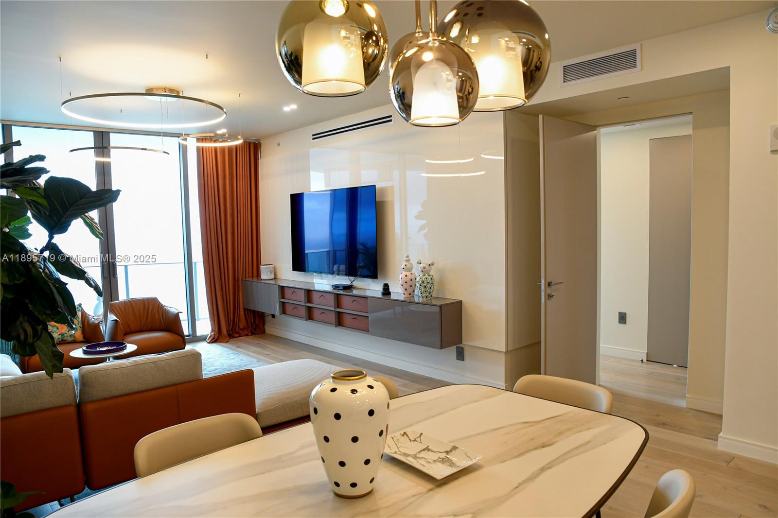 15701 Collins Ave #4403 Sunny Isles Beach, FL 33160