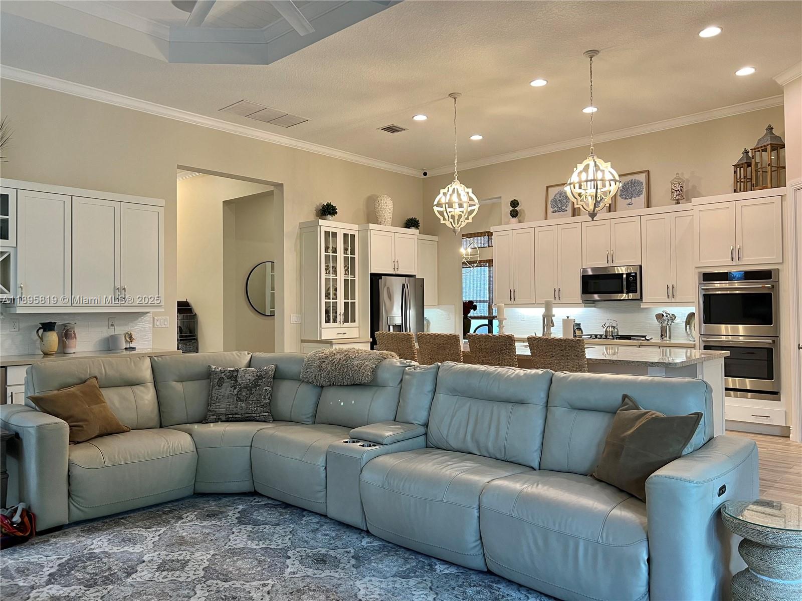 11985 N Kalmar Cir N Parkland, FL 33076