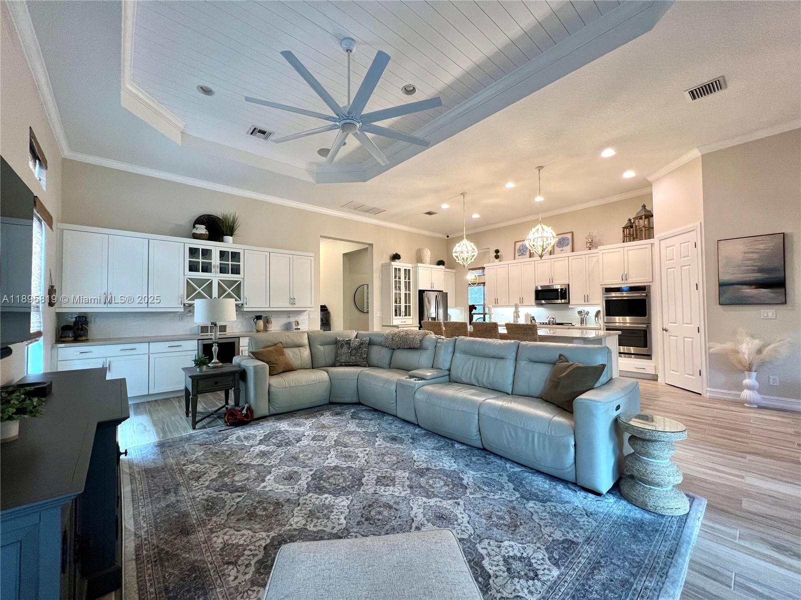 11985 N Kalmar Cir N Parkland, FL 33076