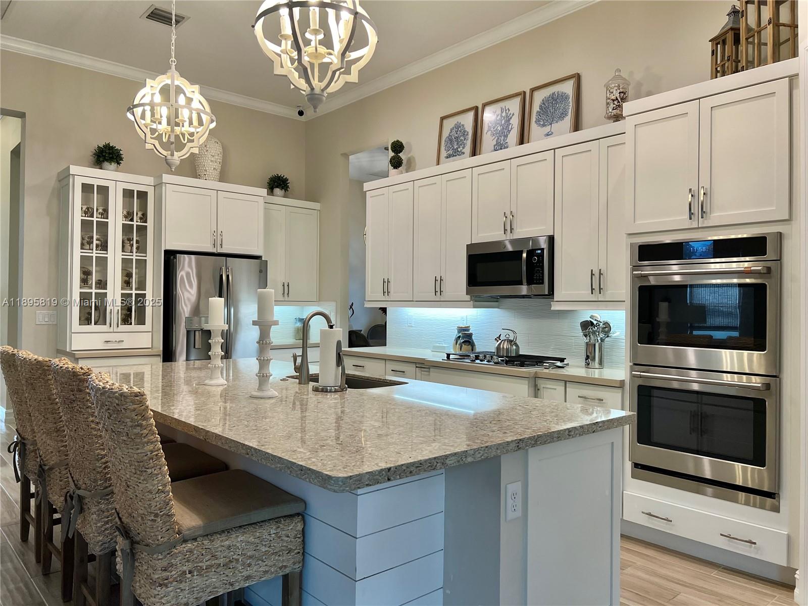 11985 N Kalmar Cir N Parkland, FL 33076