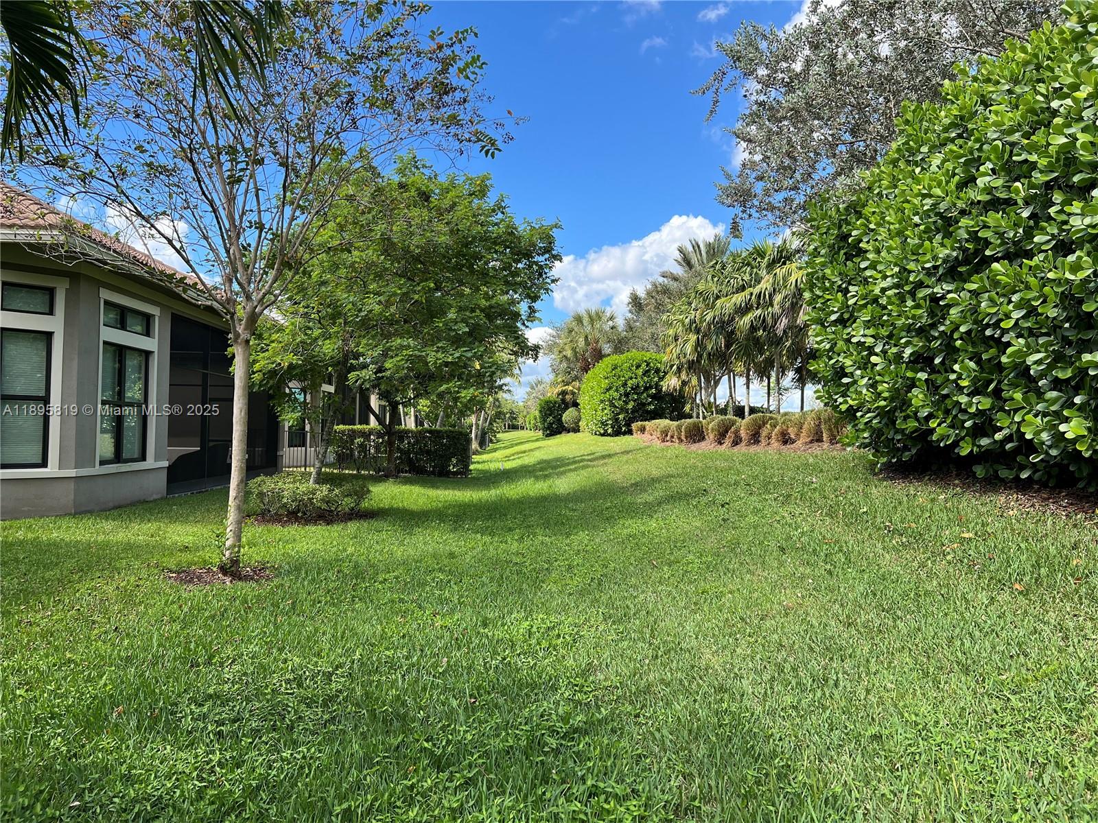 11985 N Kalmar Cir N Parkland, FL 33076