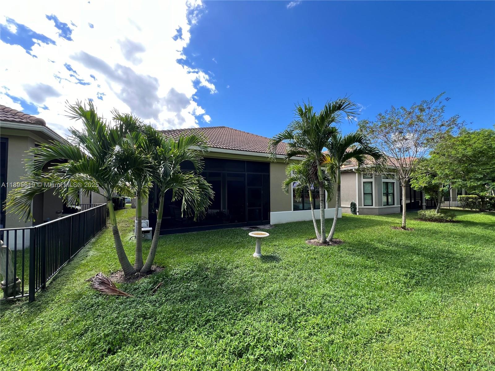 11985 N Kalmar Cir N Parkland, FL 33076