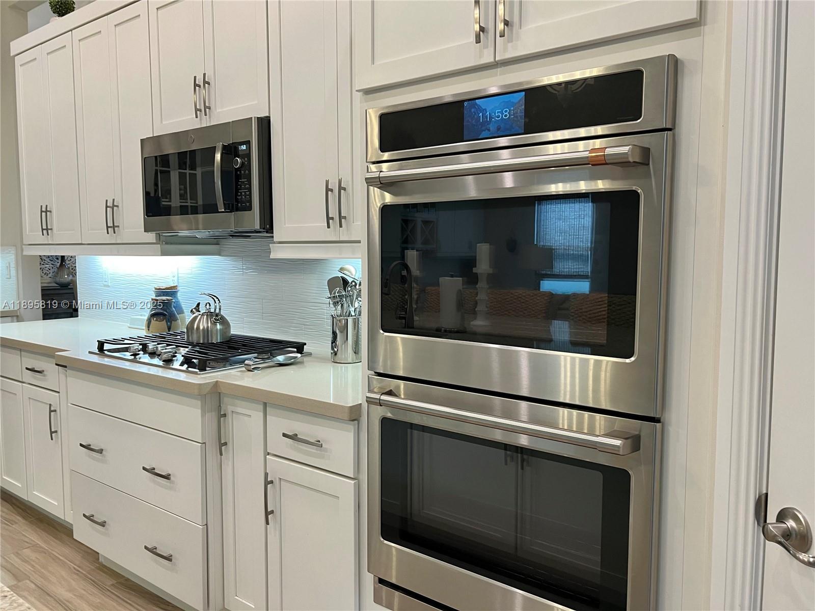 11985 N Kalmar Cir N Parkland, FL 33076