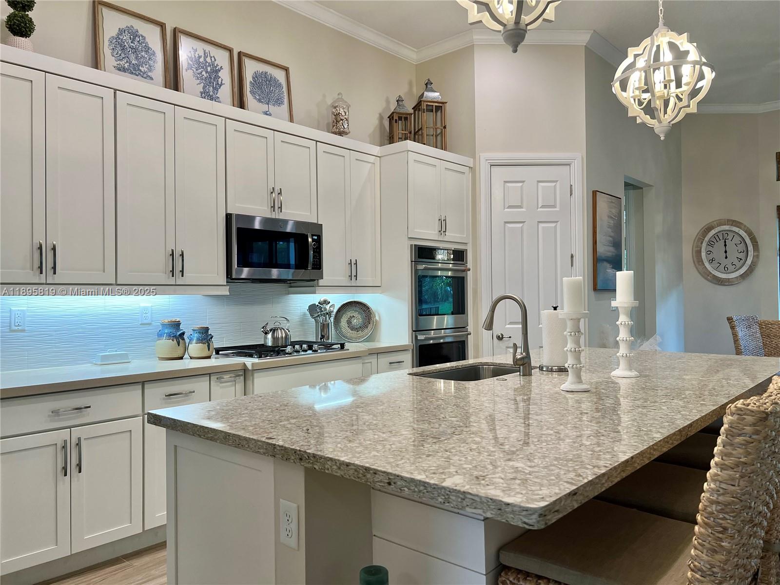 11985 N Kalmar Cir N Parkland, FL 33076