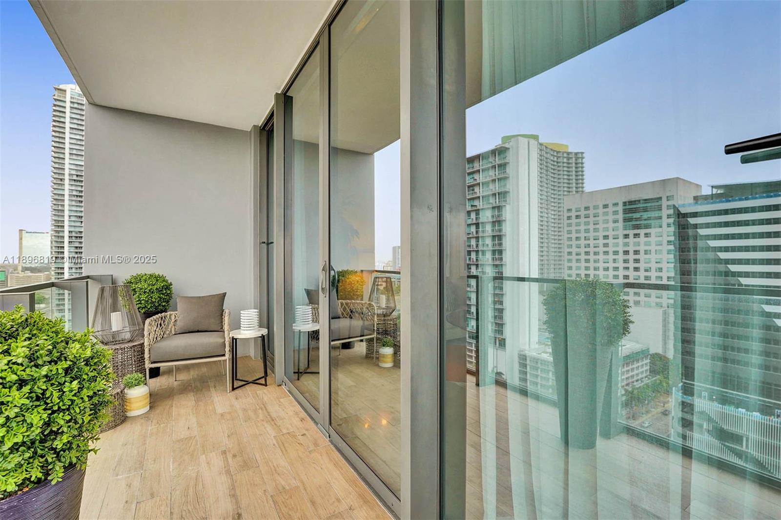 image Rise Condo14