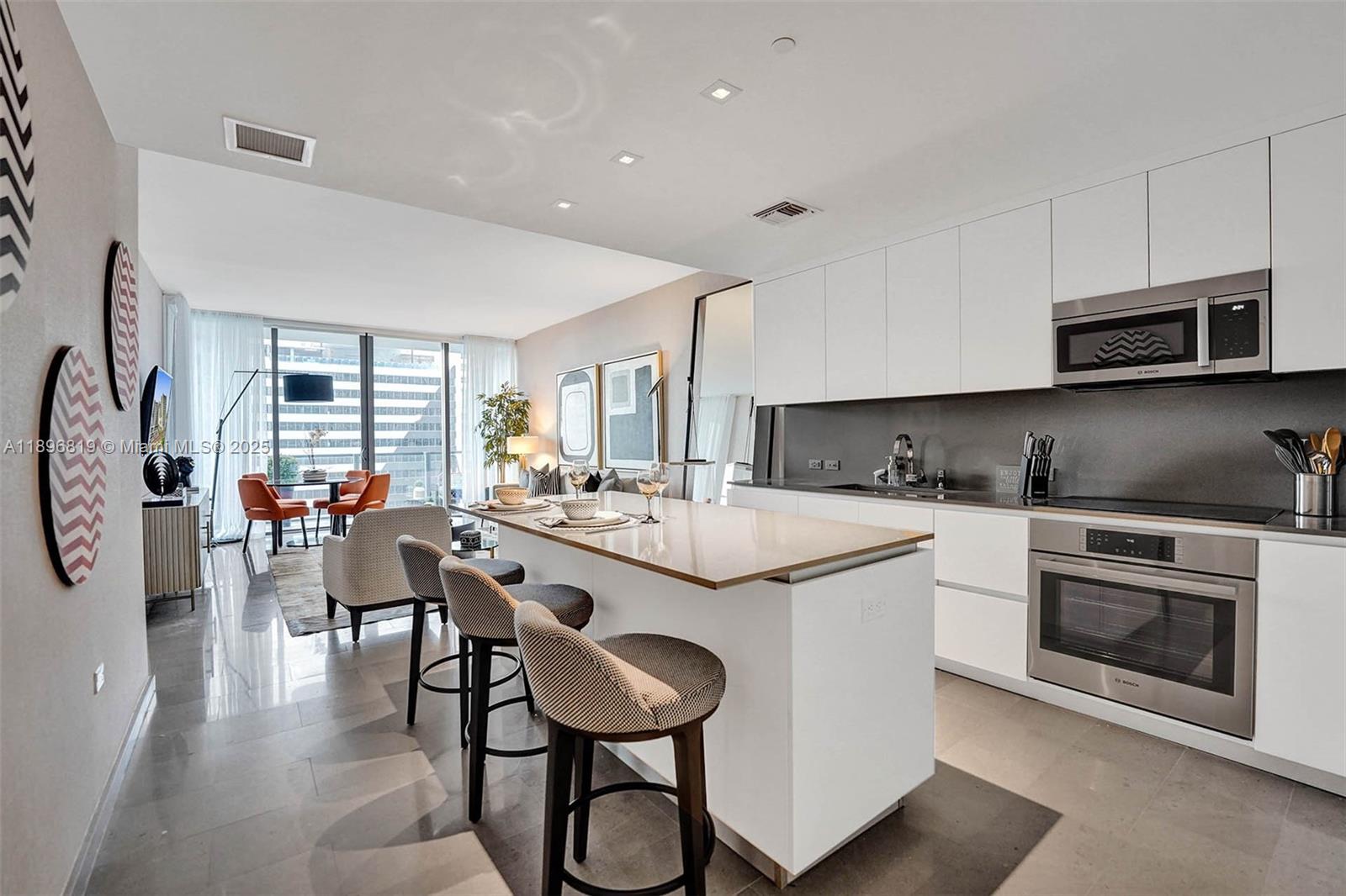 image Rise Condo3