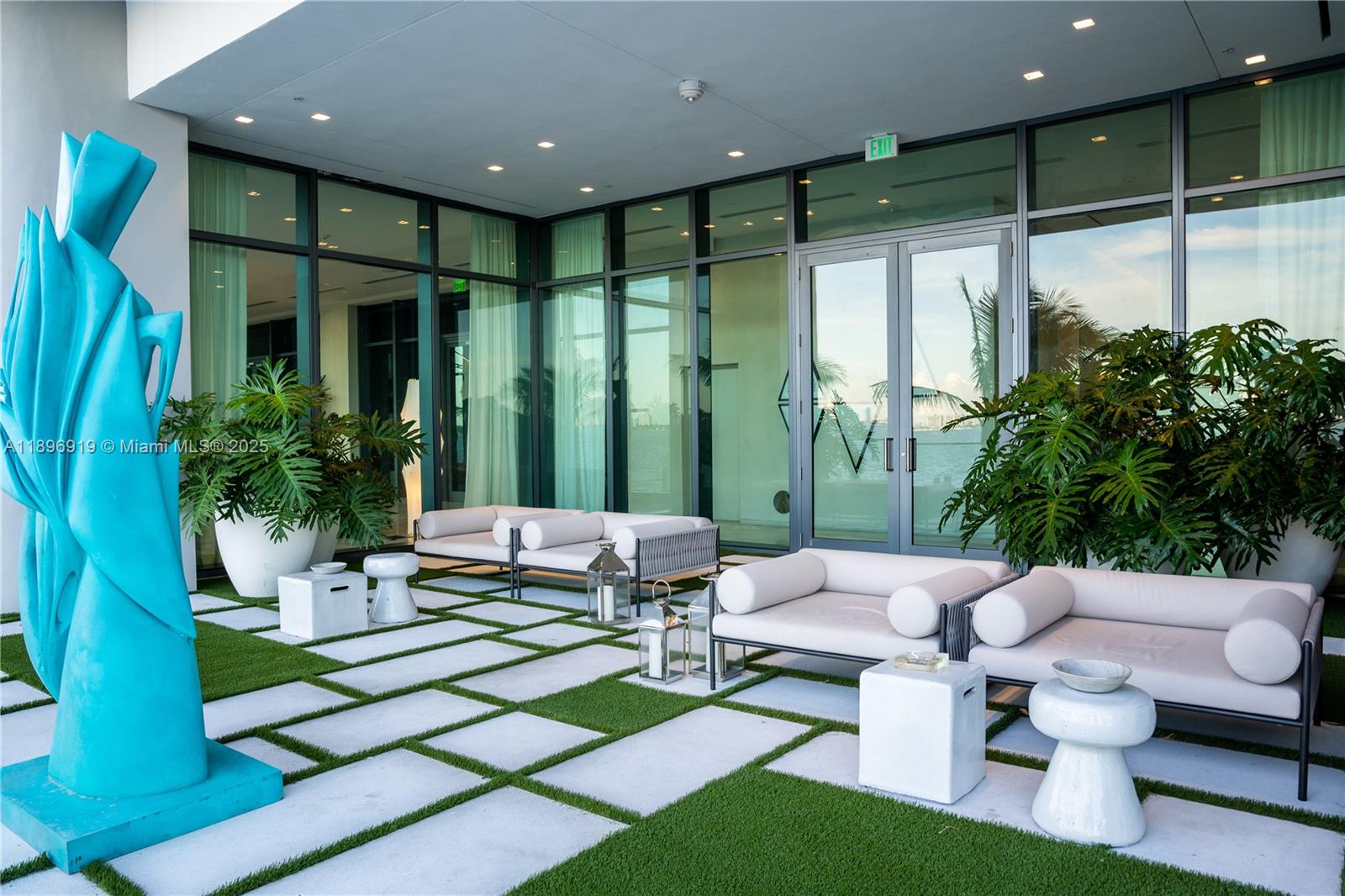 3131 NE 7th Ave #PH4903 Miami, FL 33137 3131 NE 7th Ave #PH4903 Miami, FL 33137