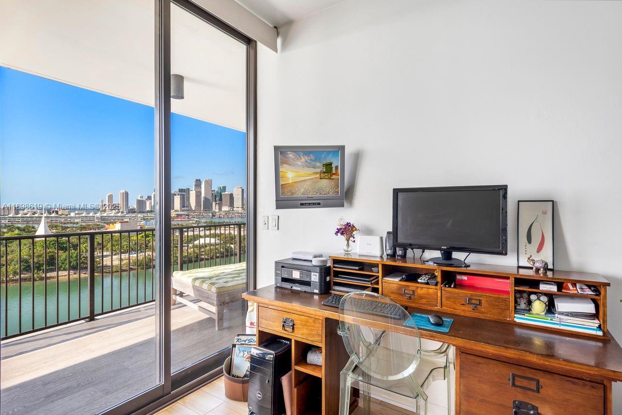 image One Venetian Way42