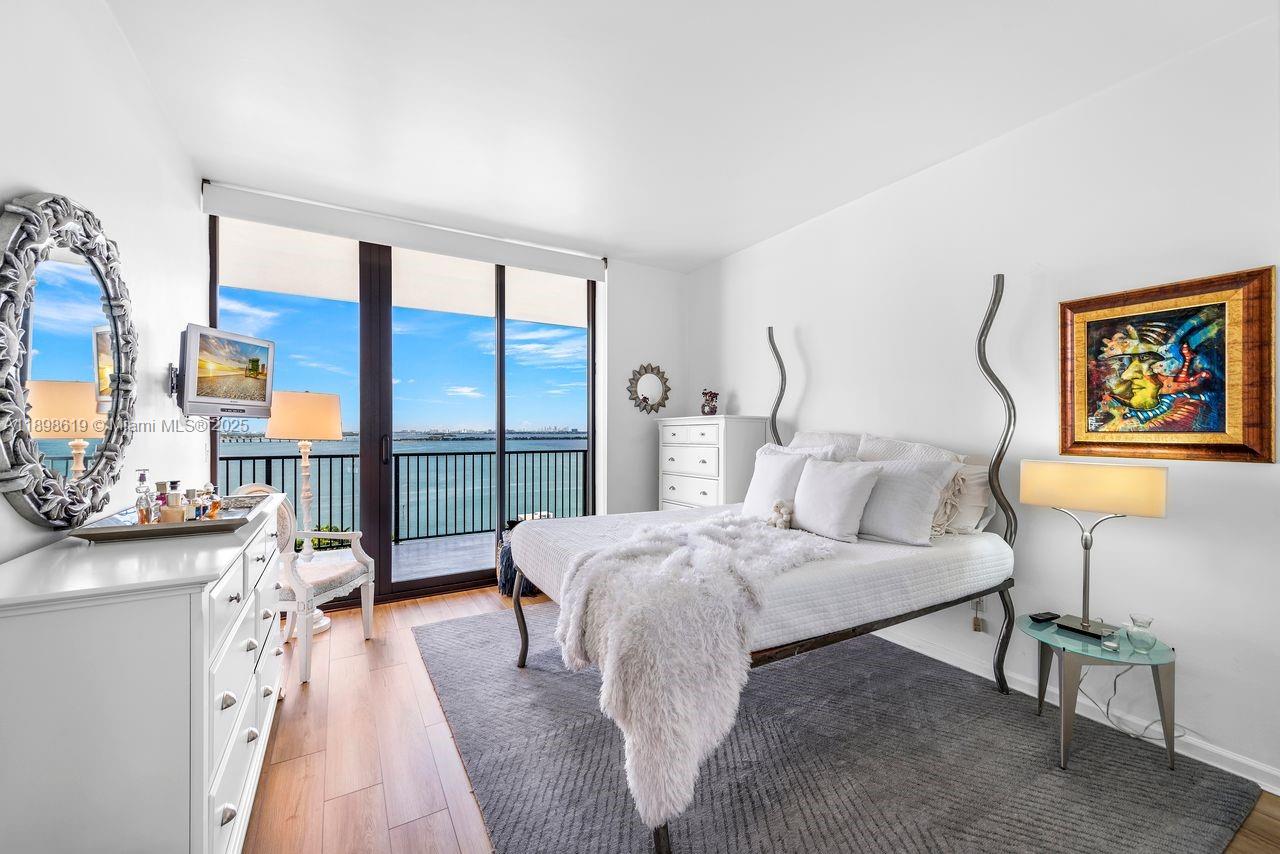 image One Venetian Way43