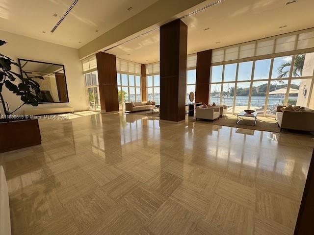 image One Venetian Way53