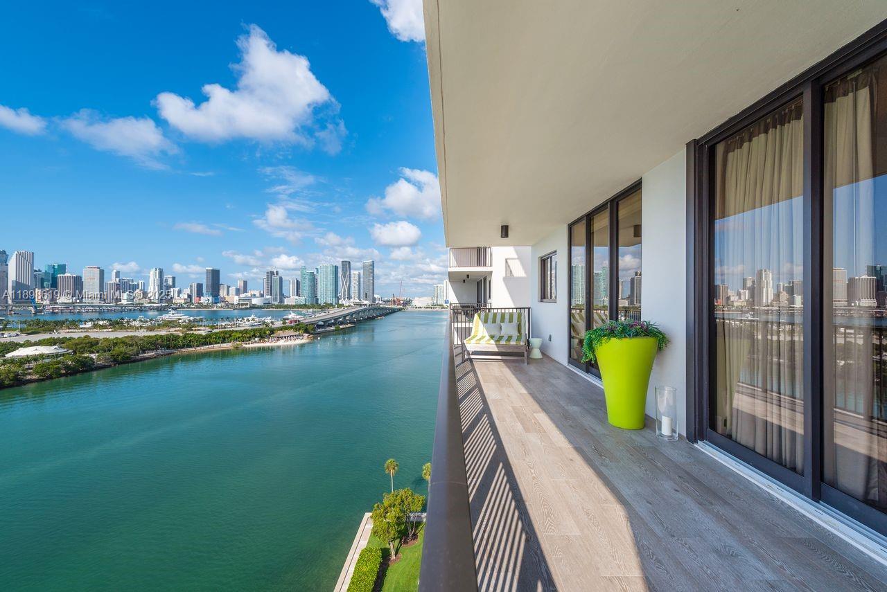 image One Venetian Way8