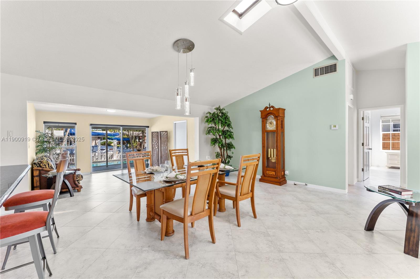 1625 SW 5th Ct Fort Lauderdale, FL 33312