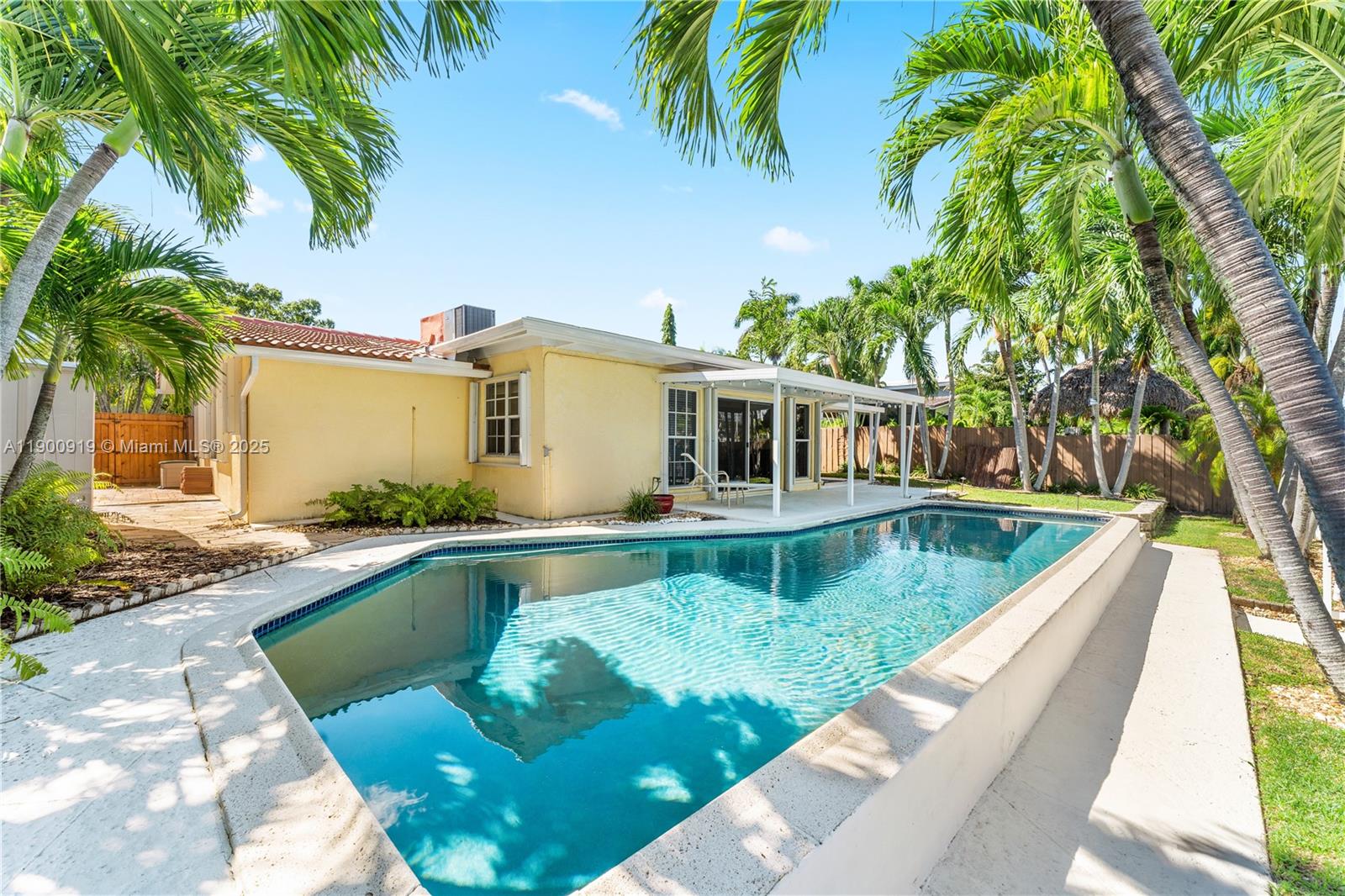 1625 SW 5th Ct Fort Lauderdale, FL 33312