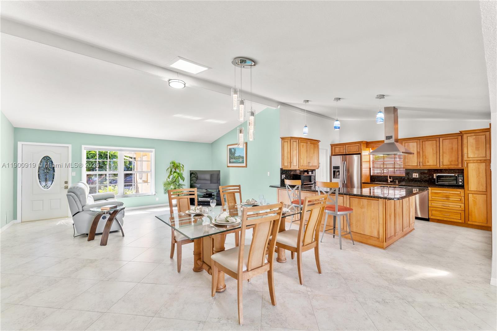 1625 SW 5th Ct Fort Lauderdale, FL 33312