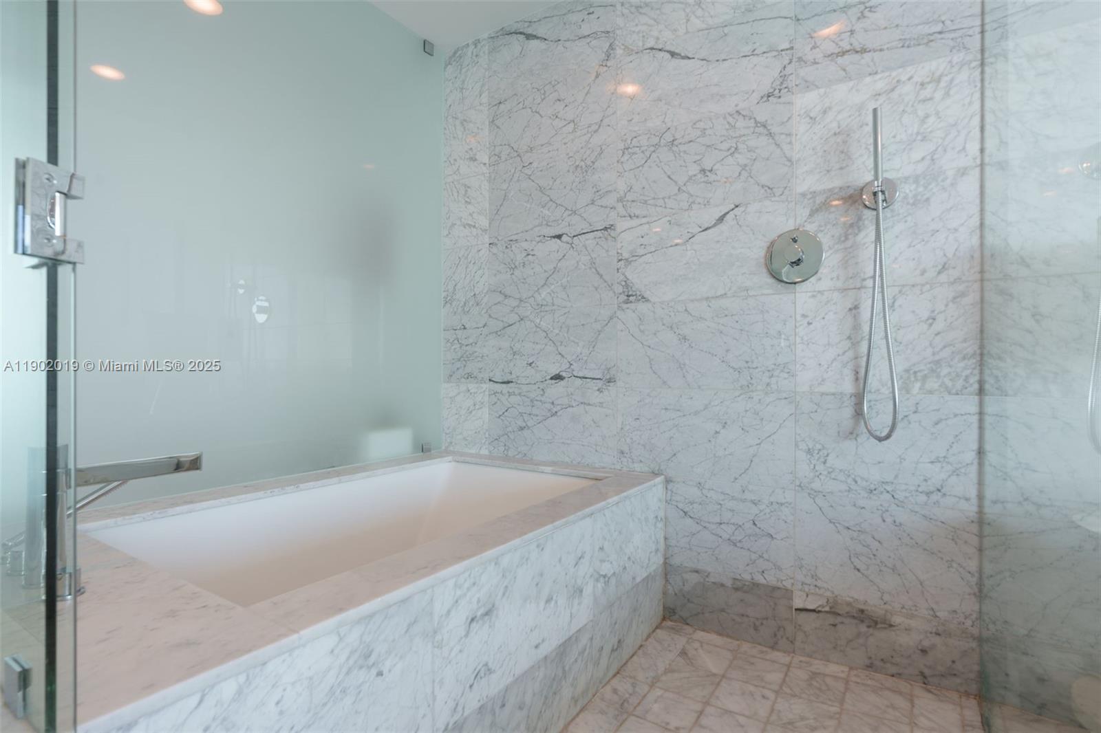 3131 NE 7th Ave #2202 Miami, FL 33137 3131 NE 7th Ave #2202 Miami, FL 33137