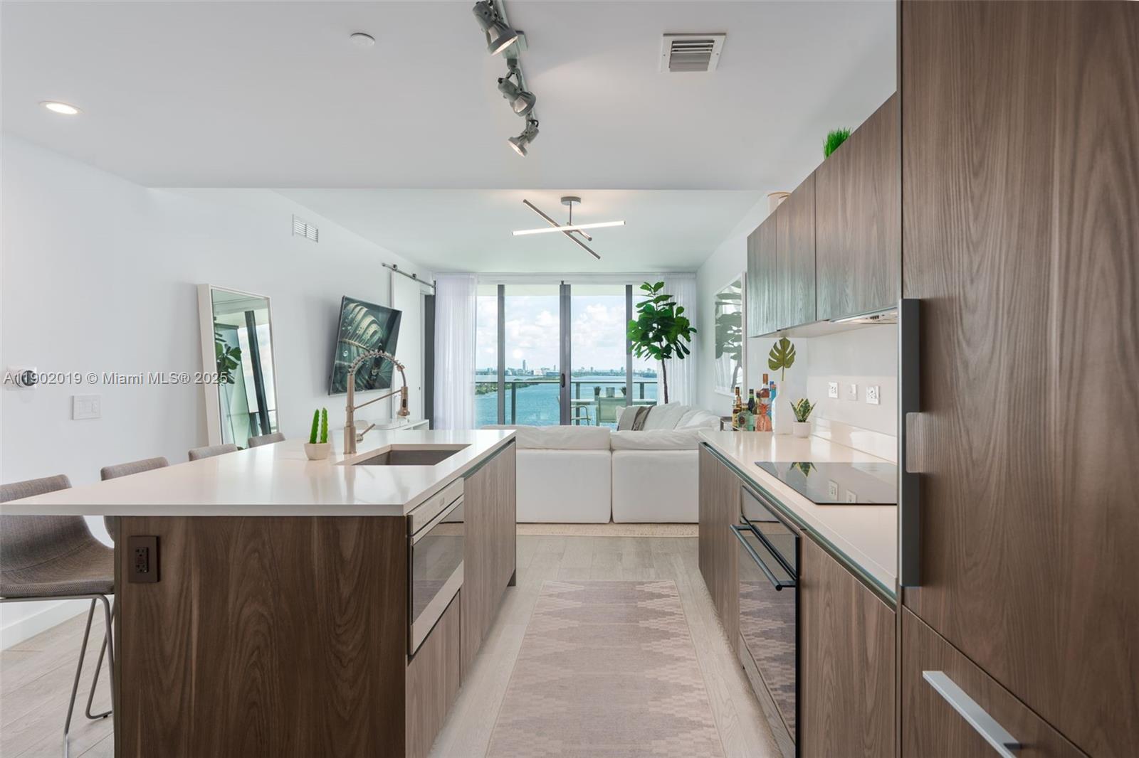3131 NE 7th Ave #2202 Miami, FL 33137 3131 NE 7th Ave #2202 Miami, FL 33137