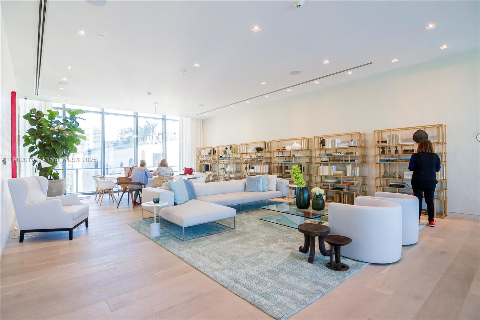 3131 NE 7th Ave #2202 Miami, FL 33137 3131 NE 7th Ave #2202 Miami, FL 33137