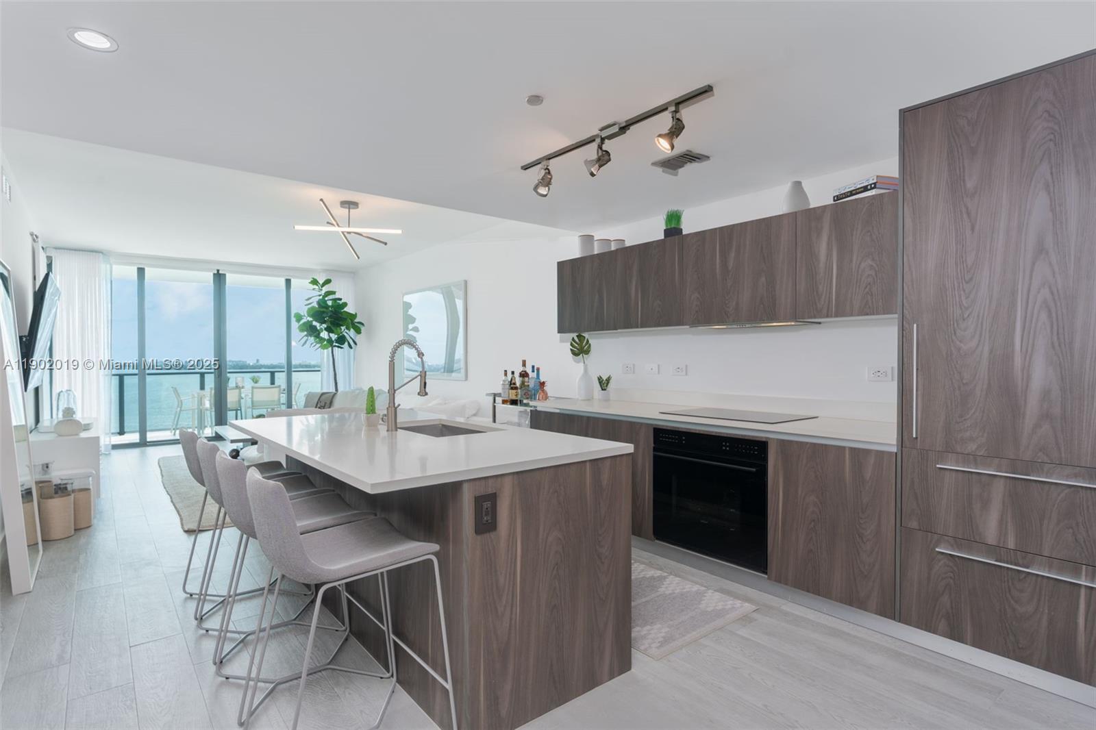 3131 NE 7th Ave #2202 Miami, FL 33137 3131 NE 7th Ave #2202 Miami, FL 33137