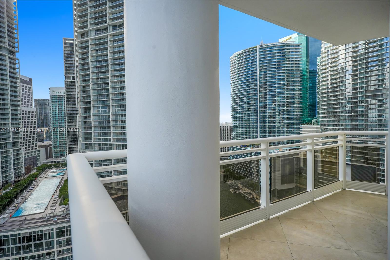 901 Brickell Key Blvd #2804 Miami, FL 33131