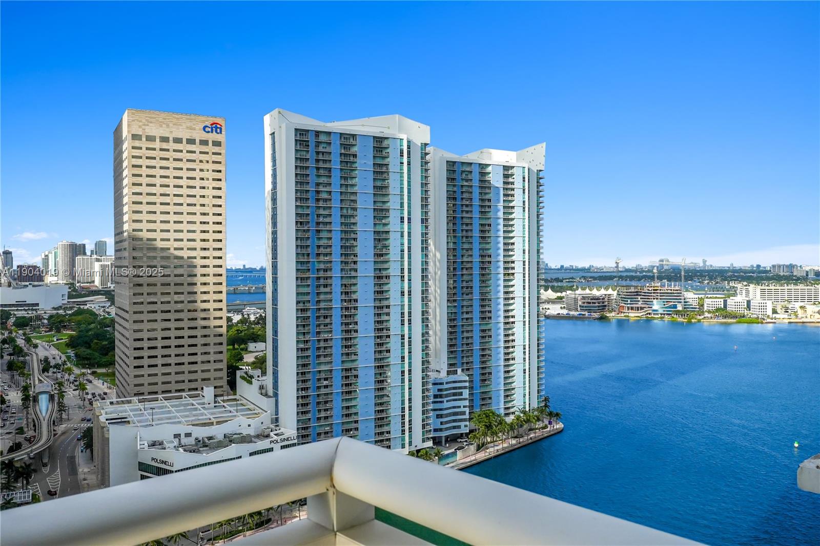 901 Brickell Key Blvd #2804 Miami, FL 33131