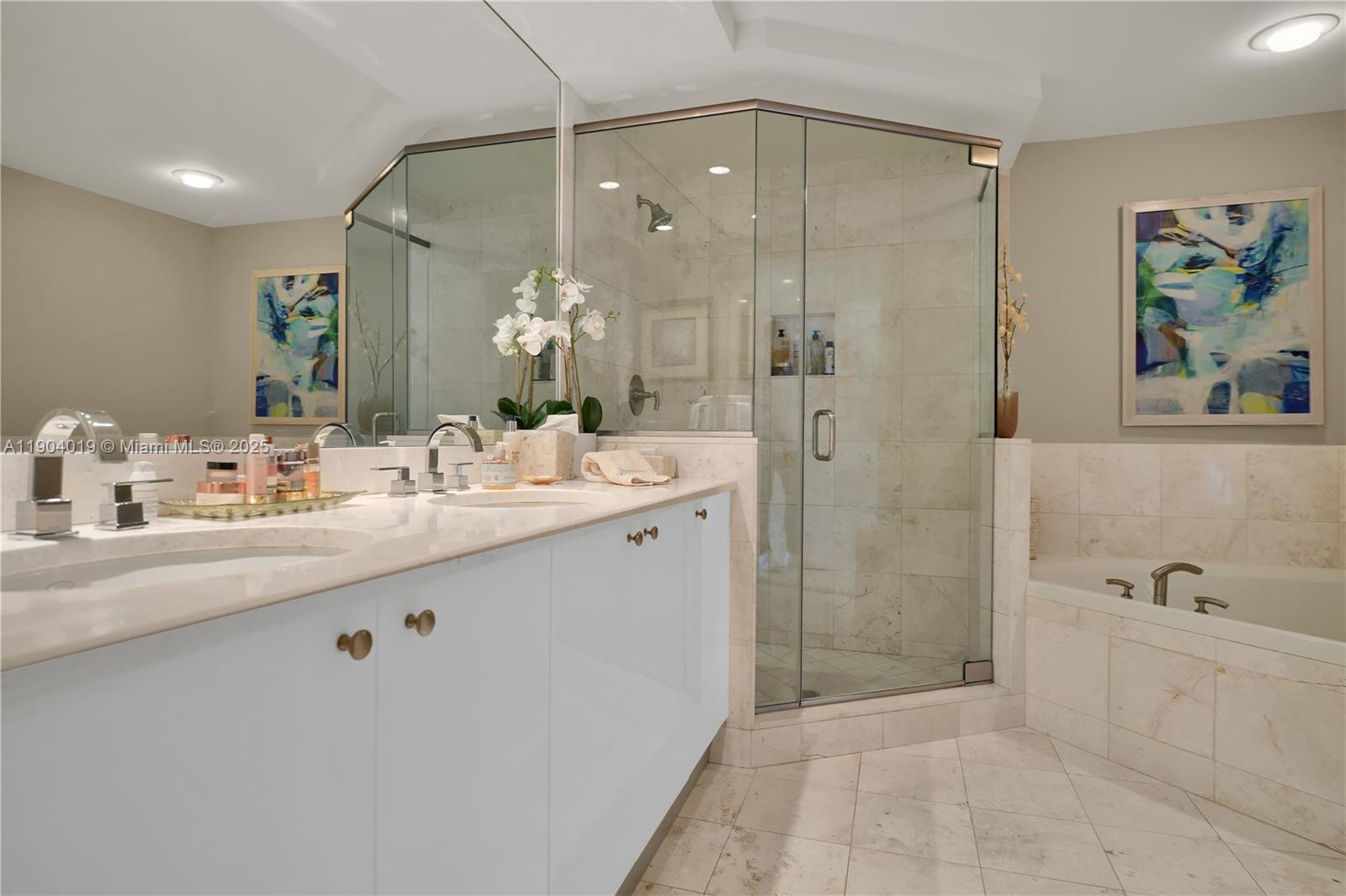 901 Brickell Key Blvd #2804 Miami, FL 33131