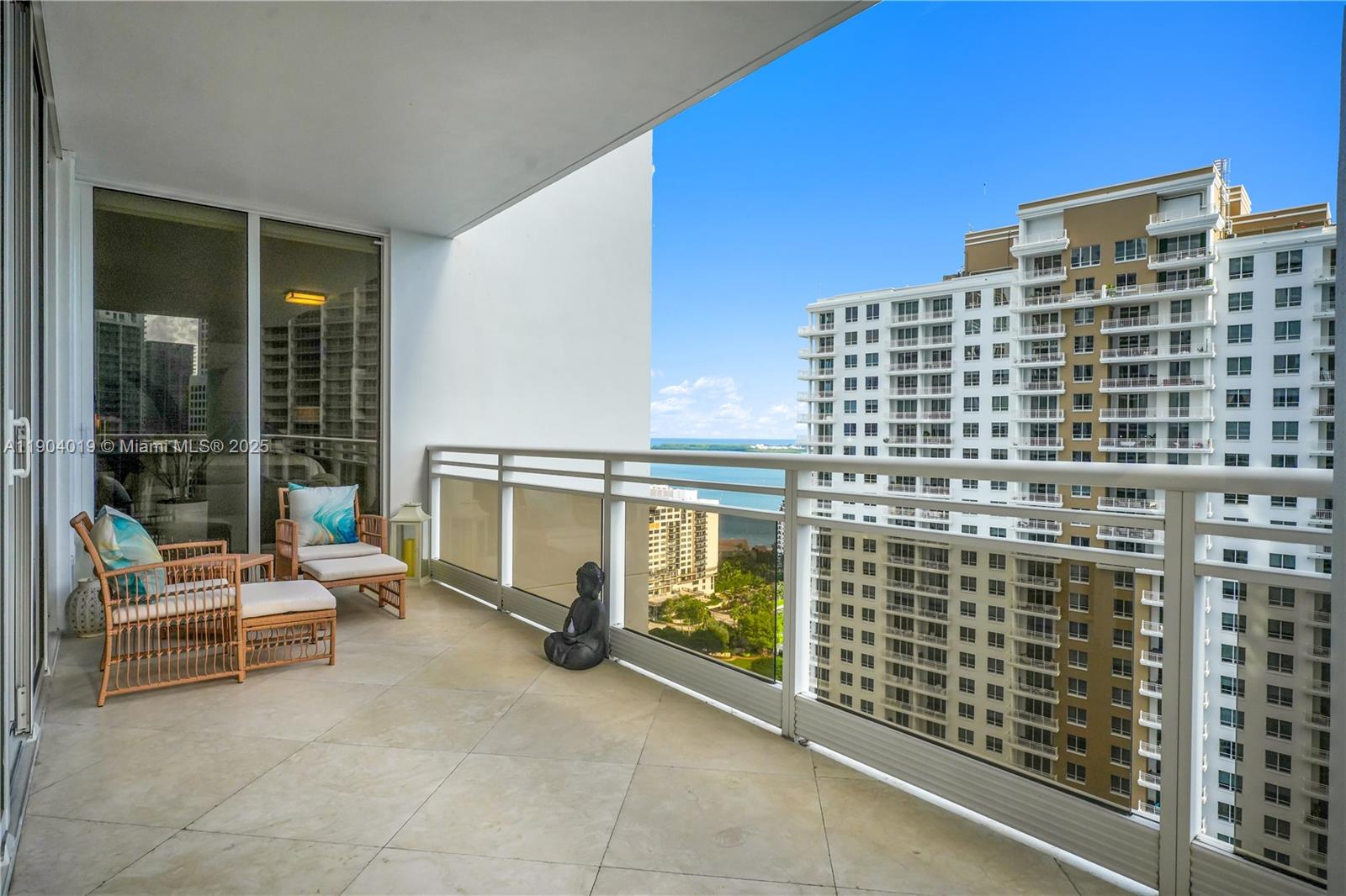 901 Brickell Key Blvd #2804 Miami, FL 33131