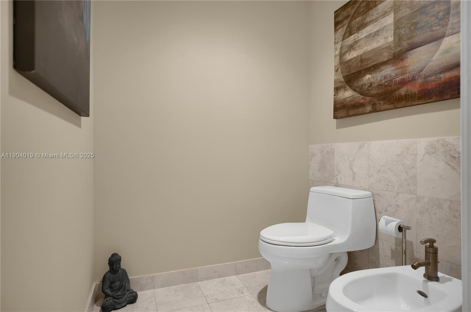 901 Brickell Key Blvd #2804 Miami, FL 33131