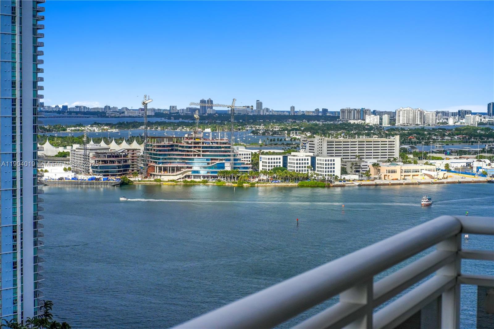 901 Brickell Key Blvd #2804 Miami, FL 33131