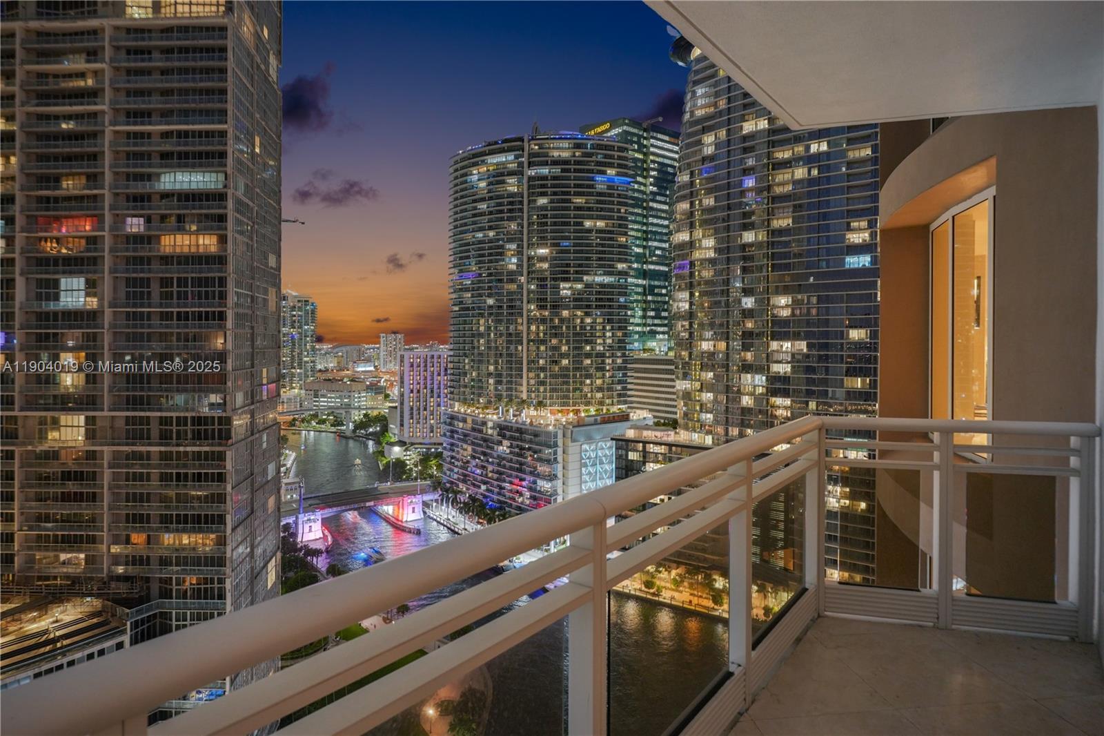 901 Brickell Key Blvd #2804 Miami, FL 33131