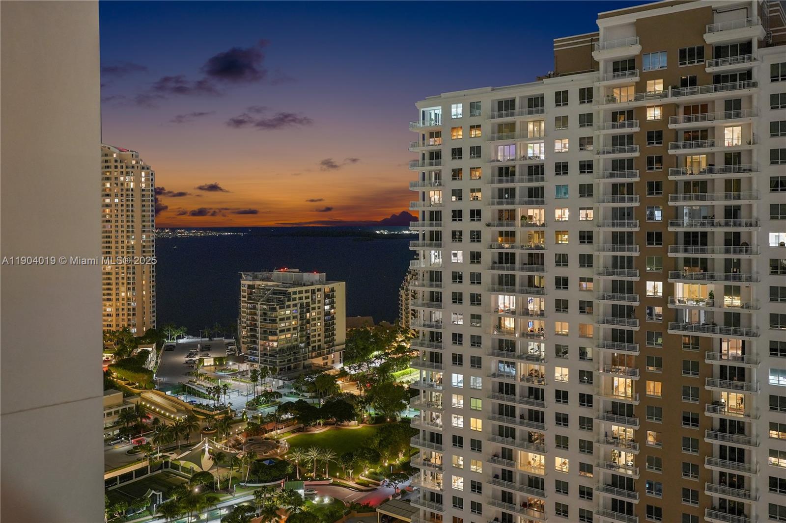 901 Brickell Key Blvd #2804 Miami, FL 33131