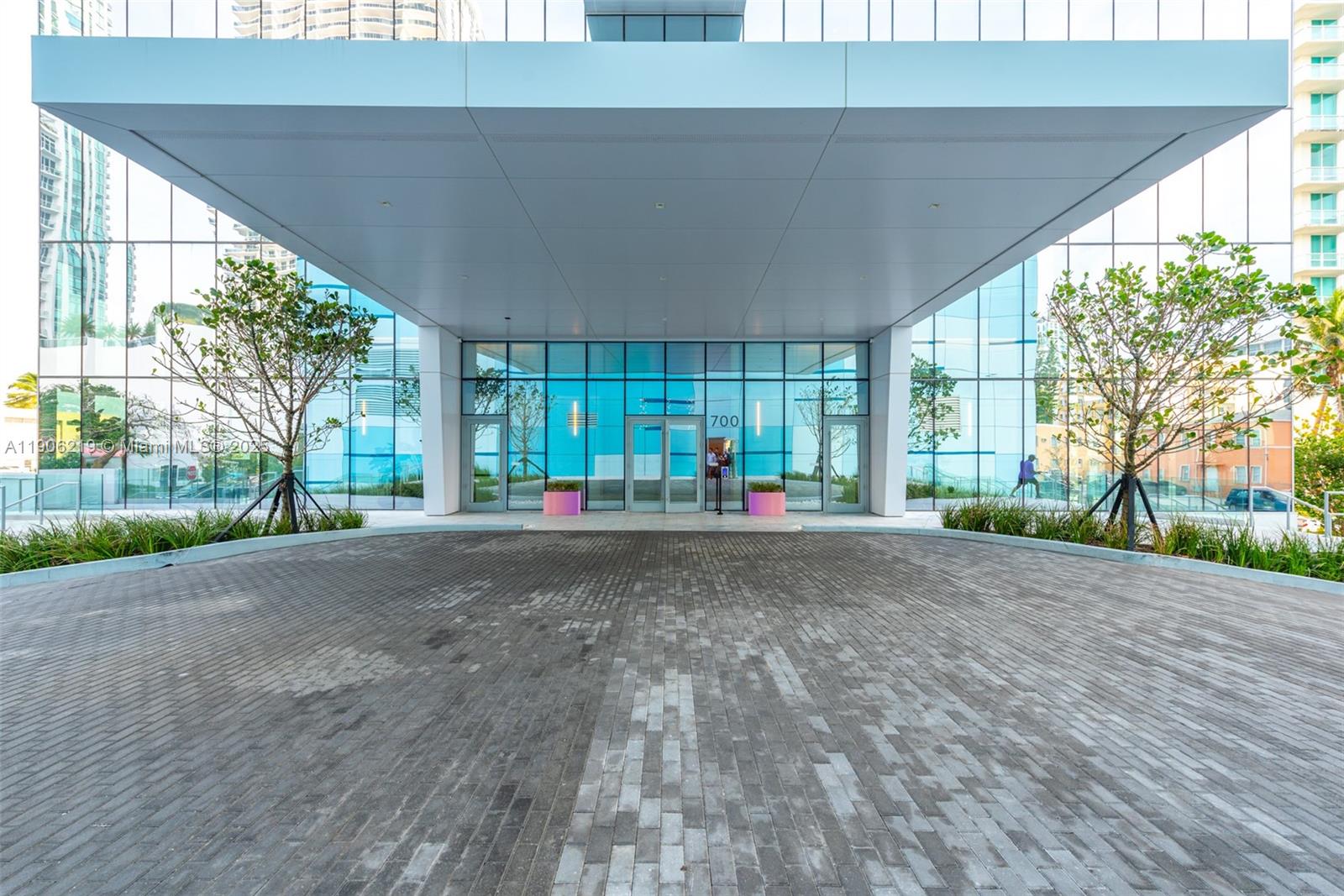 700 NE 26th Ter #5103 Miami, FL 33137