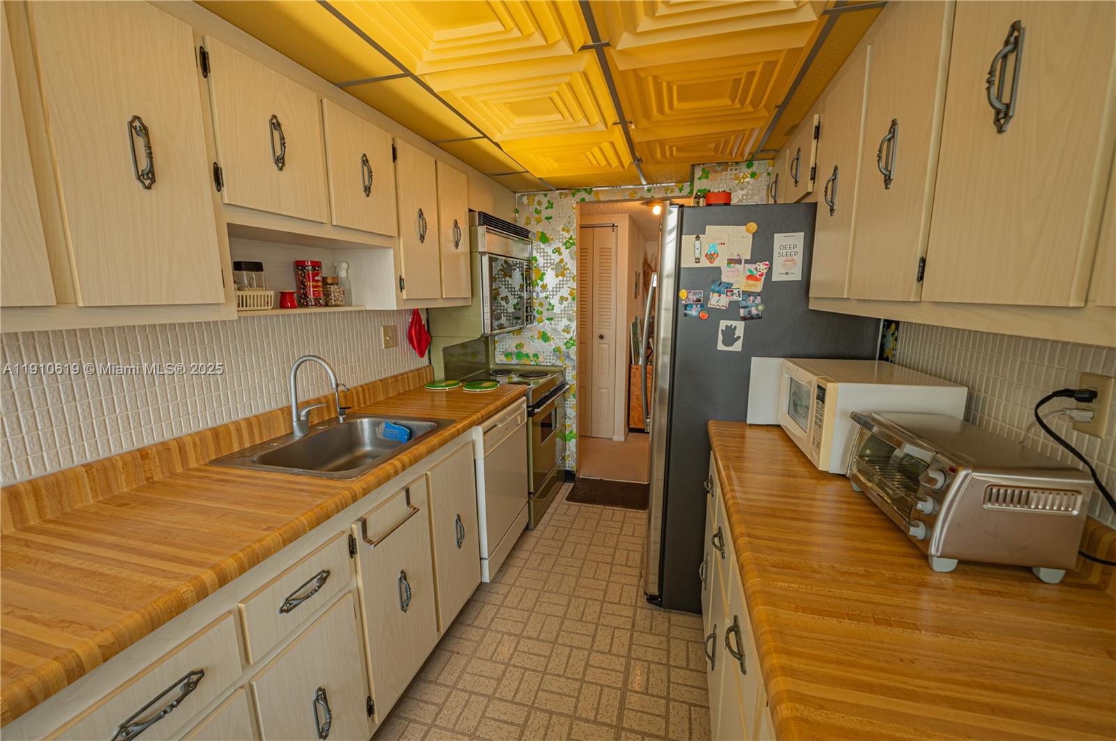 image Winston Towers 50010