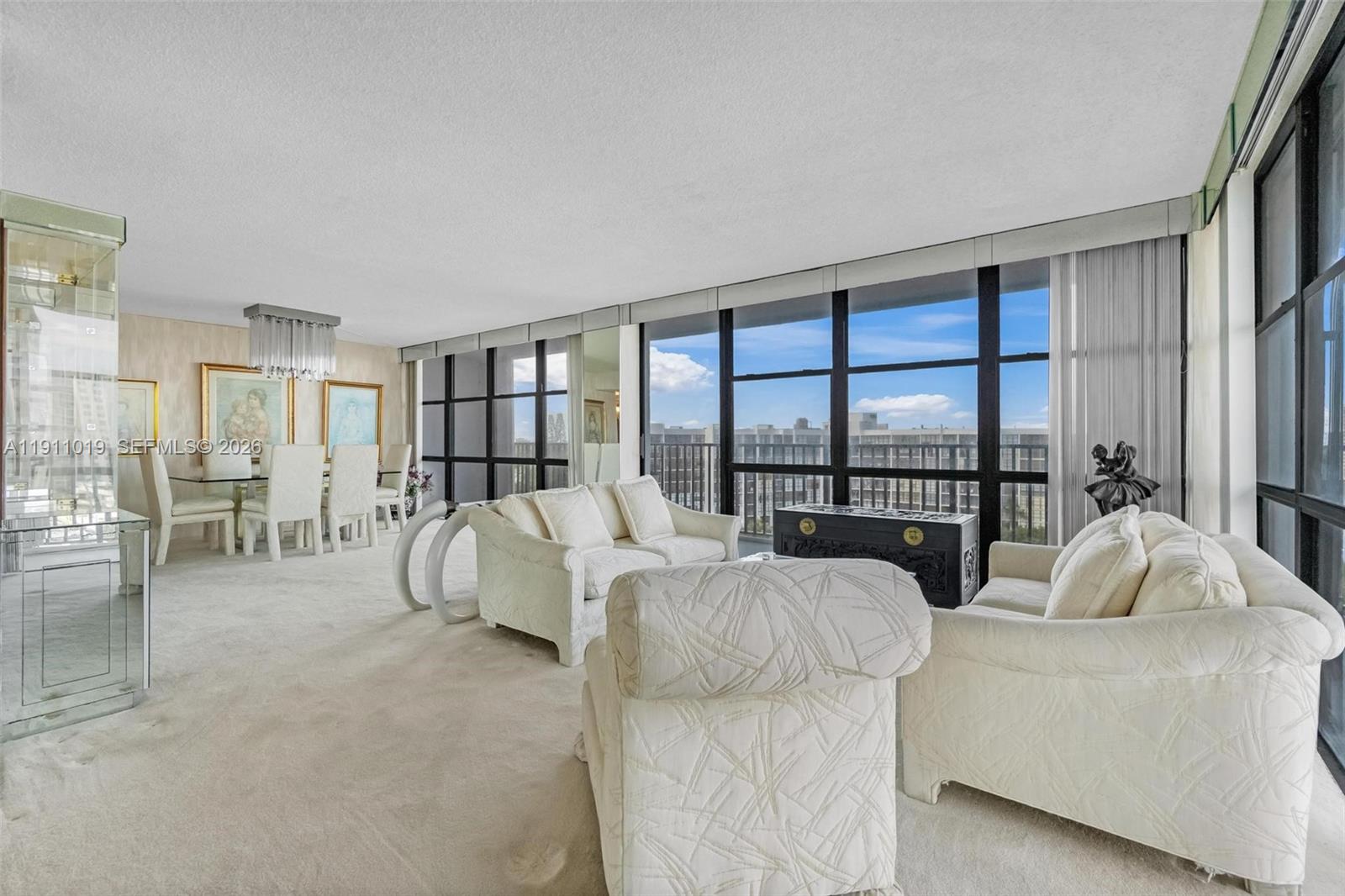 800 Parkview Dr #1021 Hallandale Beach, FL 33009