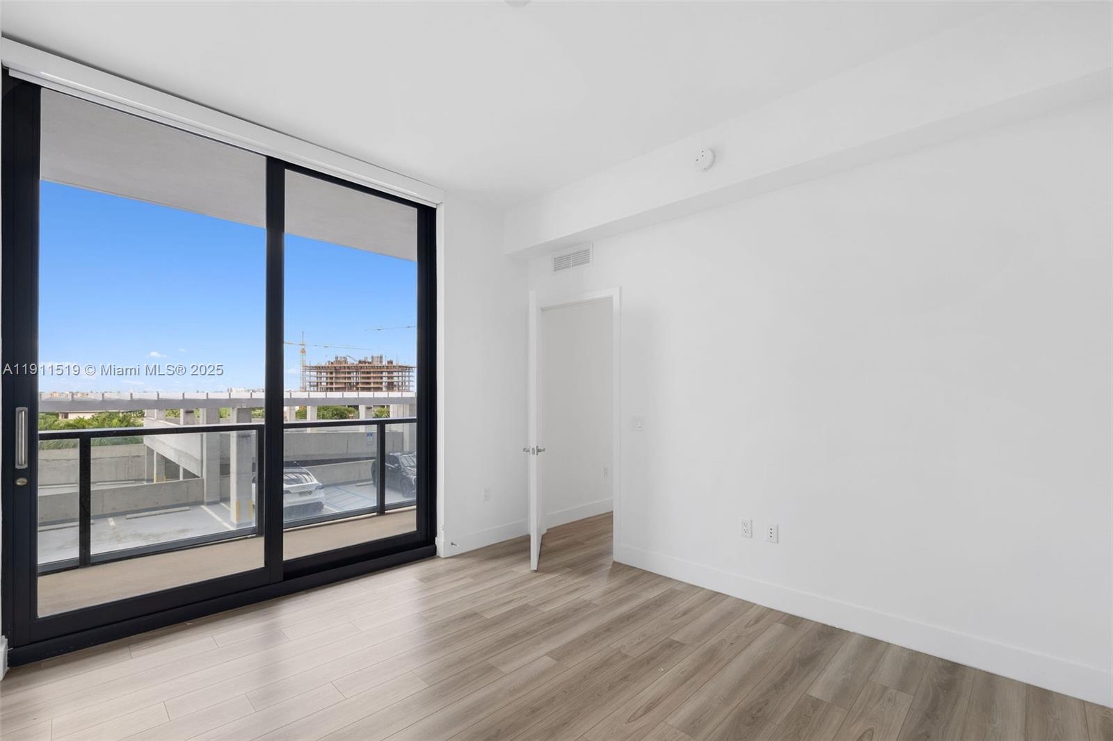 101 Diplomat Pkwy #605 Hallandale Beach, FL 33009