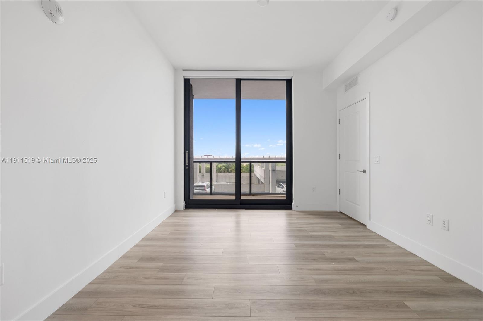 101 Diplomat Pkwy #605 Hallandale Beach, FL 33009