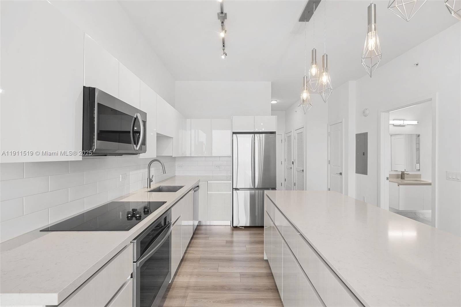 101 Diplomat Pkwy #605 Hallandale Beach, FL 33009