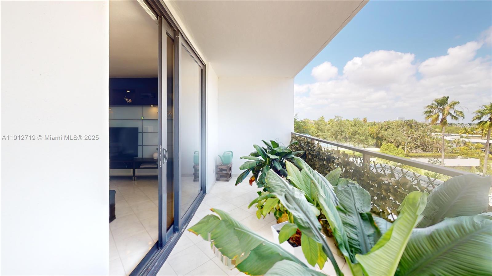 2500 Parkview Dr #507