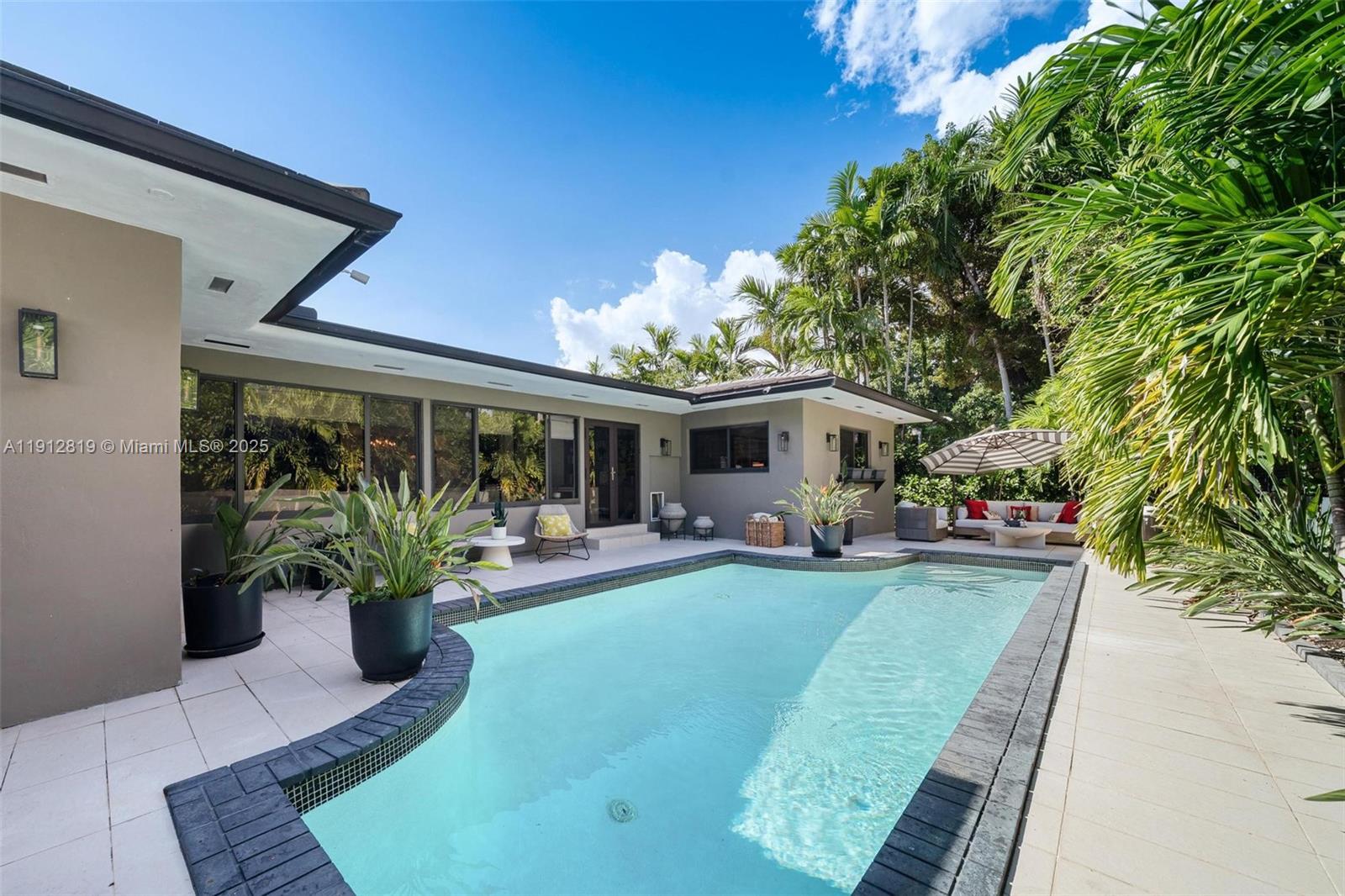 1043 NE 98th St Miami Shores, FL 33138